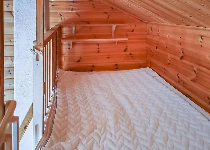 Joutsenlaulu By Interhome *